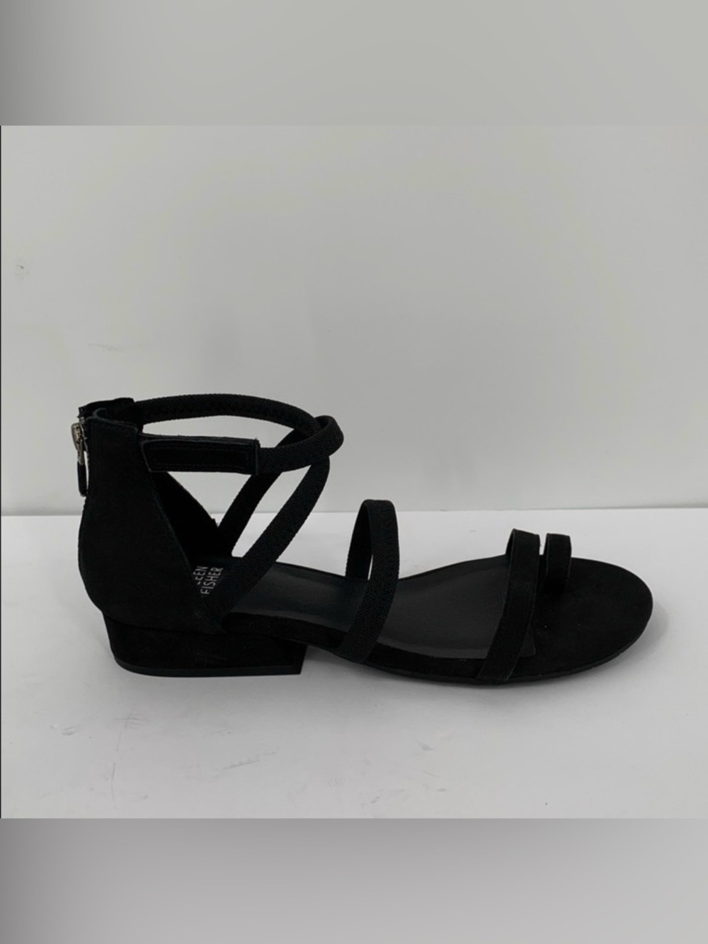 Eileen Fisher Ario strappy sandal shoe black cross-cross stretch toe ring new 8
